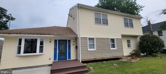22 Hooker St, Jamesburg, NJ 08831