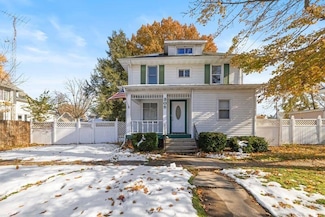 305 C St, La Porte, IN 46350