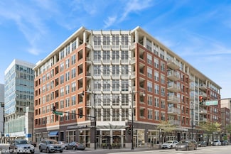 1001 W Madison St Unit 211, Chicago, IL 60607
