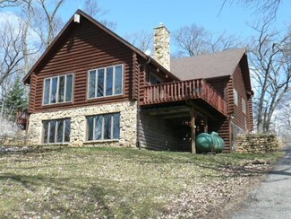 5394 Sunny Ridge Rd, Mineral Point, WI 53565