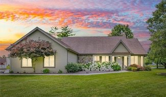 514 W Coolidge Ave, Charleston, IL 61920