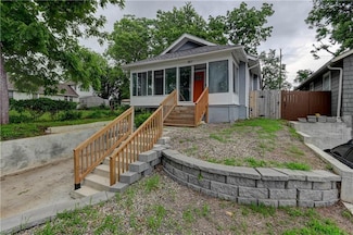 6117 Harrison St, Kansas City, MO 64110
