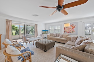 314 N Lakeside Dr, Lake Worth, FL 33460
