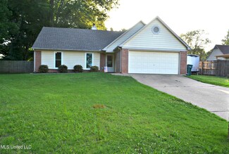 7567 Coral Meadows Dr, Southaven, MS 38671