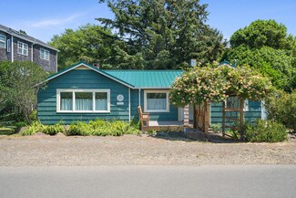 1355 Sunset Ave, Tillamook, OR 97141