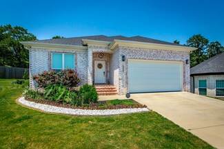 7320 Stonehenge Dr, Jacksonville, AR 72076