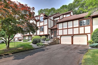 690 Forest Rd Unit 442, West Haven, CT 06516