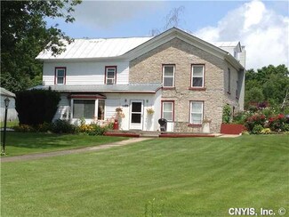 120 W Grove St, Dexter, NY 13634
