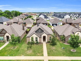 80 River Oaks Blvd, Waxahachie, TX 75165
