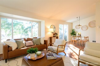 204 Mountain Park Blvd SW Unit C302, Issaquah, WA 98027