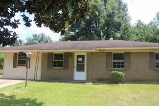 2116 Talbert Dr, Yazoo City, MS 39194