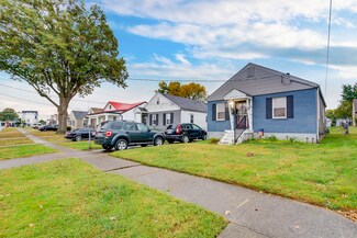 1018 Thornberry Ave, Louisville, KY 40215