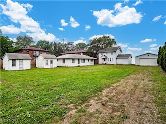 4144 Shore Dr, Lorain, OH 44053