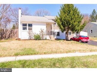 4505 Hendry Ave, Wilmington, DE 19808