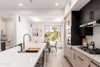 7788 E Main St Unit 1015, Scottsdale, AZ 85251