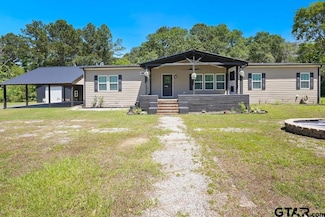 104 Barto St, Arp, TX 75750