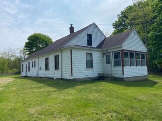 85 Angelica Ave, Mattapoisett, MA 02739