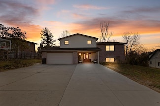 120 Deer Park Dr, Moundsville, WV 26041