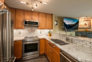 3435 California Ave SW Unit 405, Seattle, WA 98116