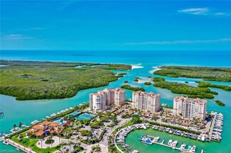 425 Dockside Dr Unit PH-1, Naples, FL 34110