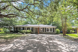 331 S Fairfax Dr, Baton Rouge, LA 70806