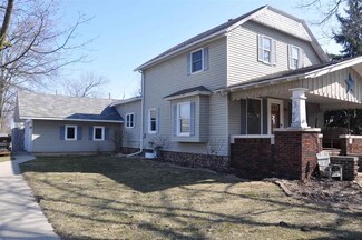205 E Lake St, Topeka, IN 46571