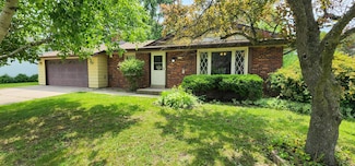 7715 S Manitowoc Ave, Oak Creek, WI 53154