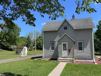 915 S Union Ave, Fergus Falls, MN 56537