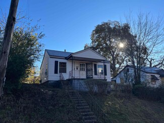 2070 Farrington St, Memphis, TN 38109