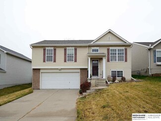 11002 Black St, Omaha, NE 68142