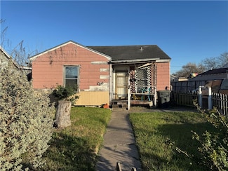 2506 Crews St, Corpus Christi, TX 78405