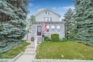 434 3rd Ave, Lyndhurst, NJ 07071