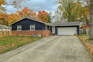 3711 Vira Rd, Stow, OH 44224