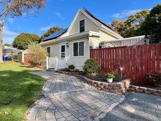 12 Tucy Ave, Buzzards Bay, MA 02532