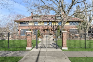 600 N Euclid Ave, Oak Park, IL 60302