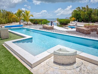 1667 Bogie Dr, Big Pine Key, FL 33043