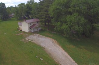 2176 Indiana 67, Lyons, IN 47443