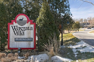 205 Barry Ave S Unit 220, Wayzata, MN 55391