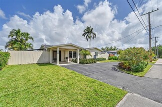 1717 NW 39th St, Oakland Park, FL 33309