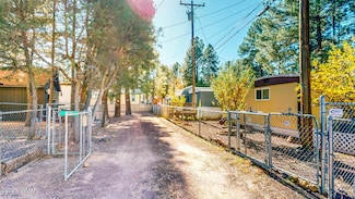 4231 W Willis, Show Low, AZ 85901