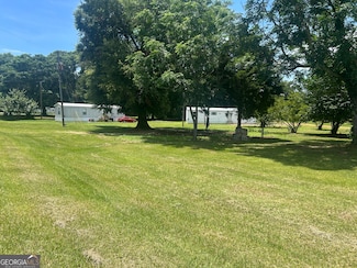 18 Capital Square Dr, Hawkinsville, GA 31036