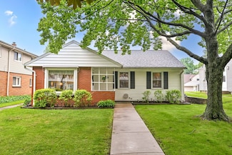 2829 N 90th St, Milwaukee, WI 53222