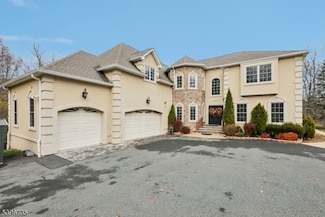 727 Woodport Rd, Sparta, NJ 07871