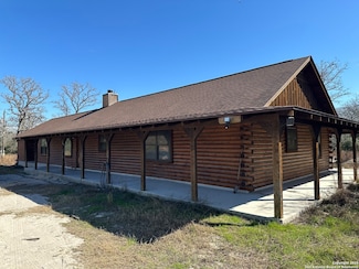 4500 Hickory Forrest Dr, Seguin, TX 78155