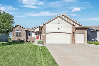 1131 N High Park Dr, Derby, KS 67037