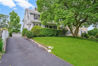 715 Old Post Rd Unit 1, Mamaroneck, NY 10543