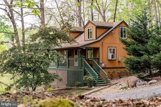 266 Park View Ln, Shenandoah, VA 22849