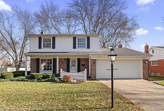 19419 Coachwood Rd, Riverview, MI 48193