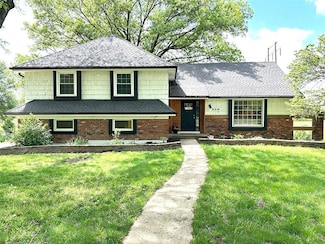 9314 Roe Ave, Prairie Village, KS 66207