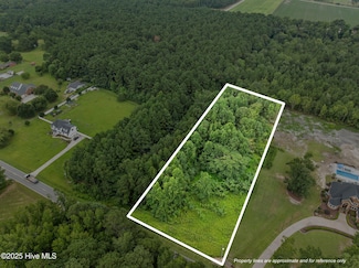 1785 Forlines Rd, Winterville, NC 28590